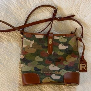Dooney & Bourke crossbody bucket bag